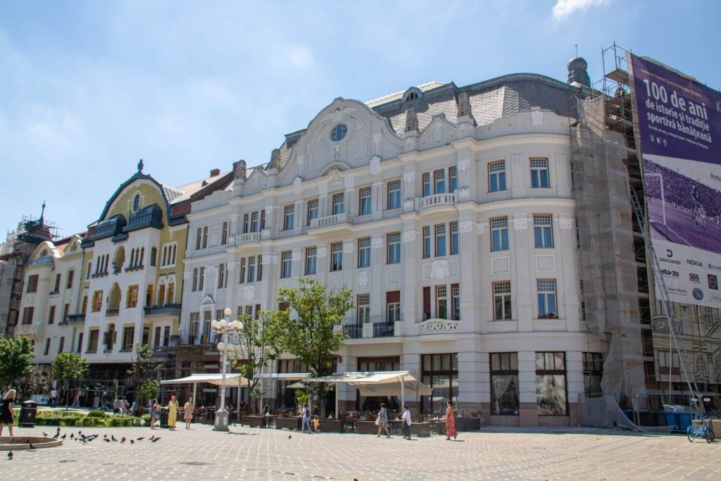 Lloyd Palace