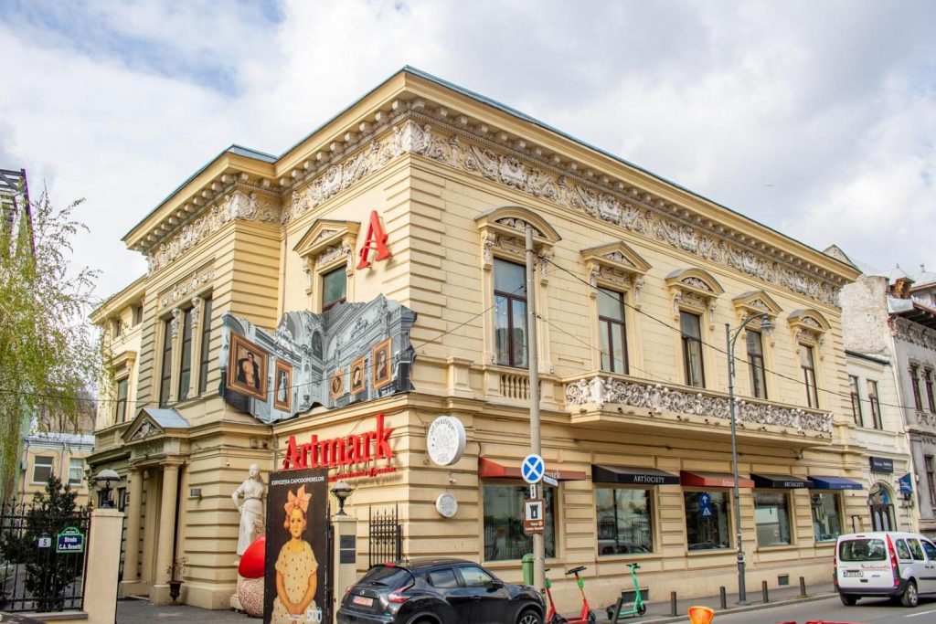 Cesianu-Racoviță Palace