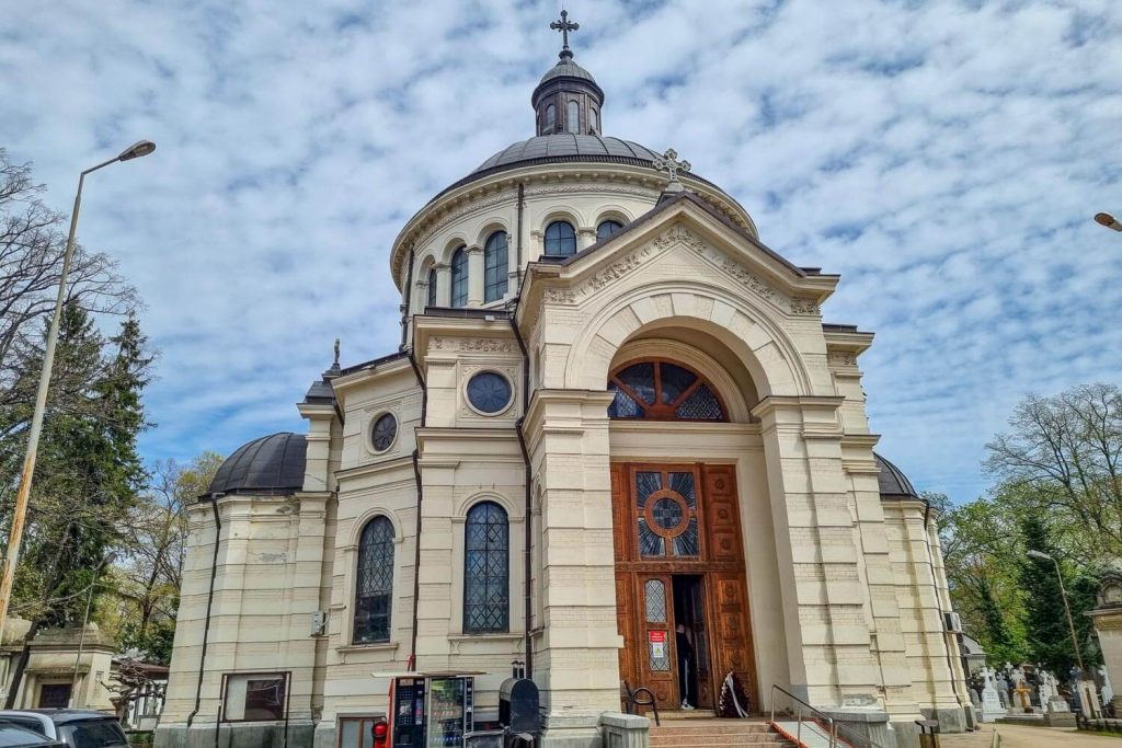 Cemetary chapel
