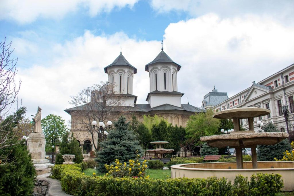 Three Holy Hierarchs Colțea Church