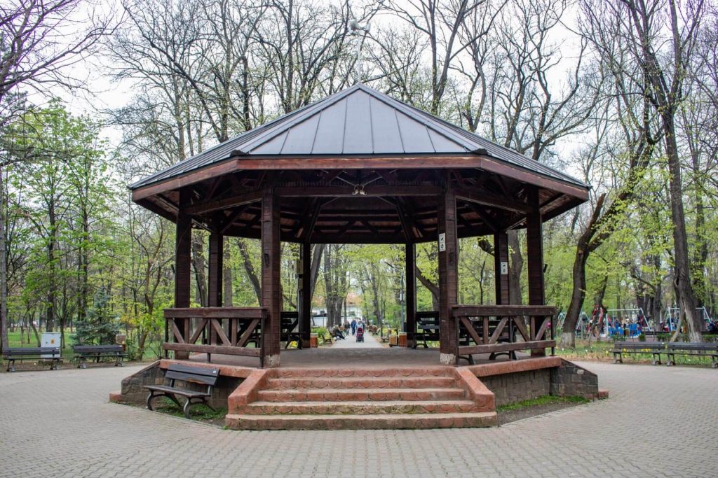 kiseleff park 14 1024x683