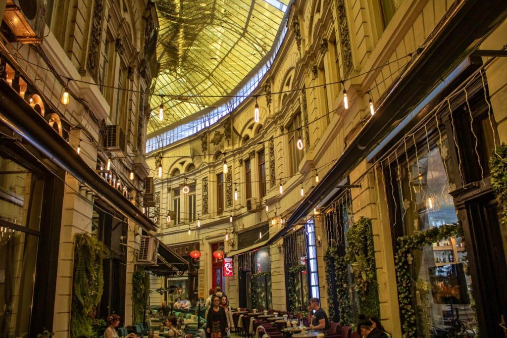 Macca-Villacrosse Passage
