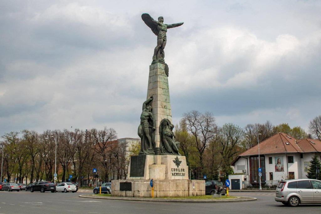 Monument to the Heroes of the Air