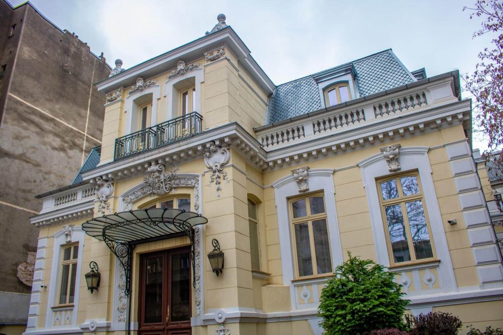 Noblesse Palace