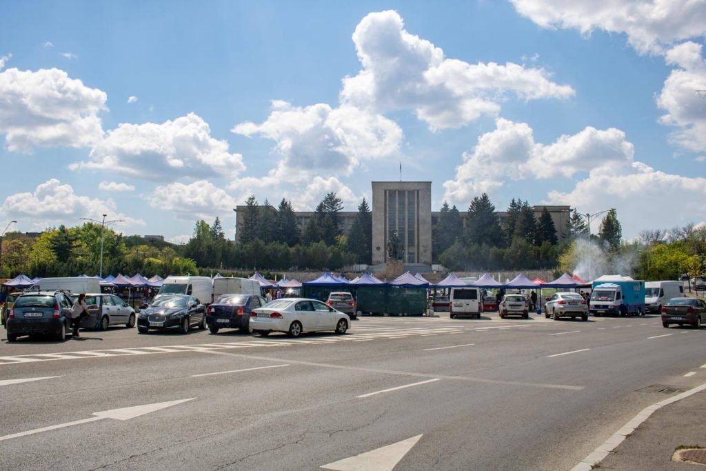Heroes Square weekend market