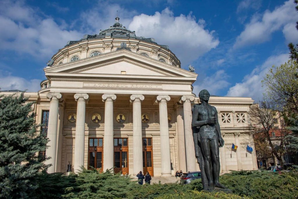 Statue of Mihai Eminescu