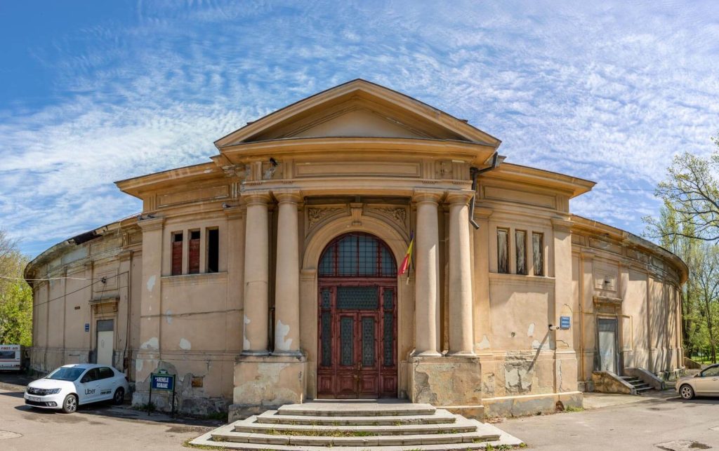 Roman Arenas