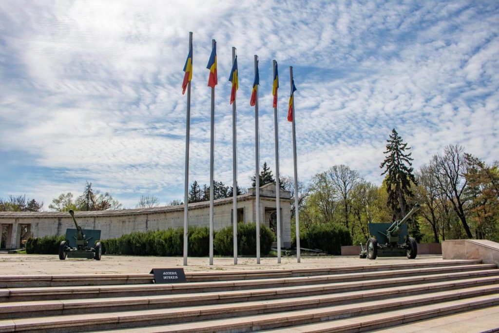 Memorial To The Heroes Of The Nation