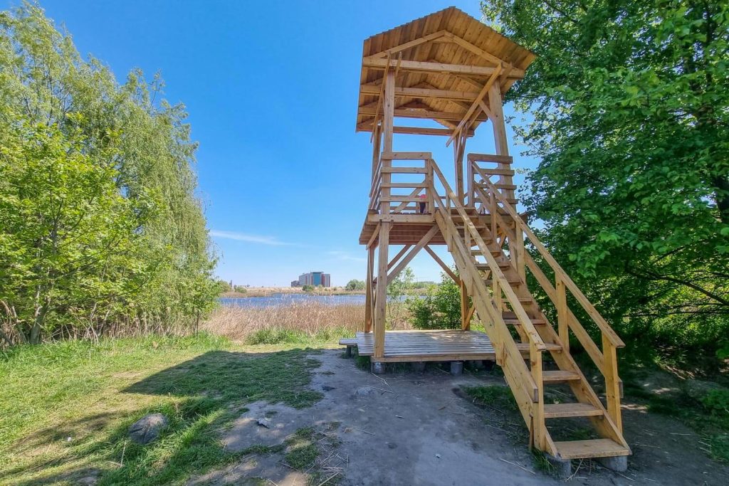 Observation tower