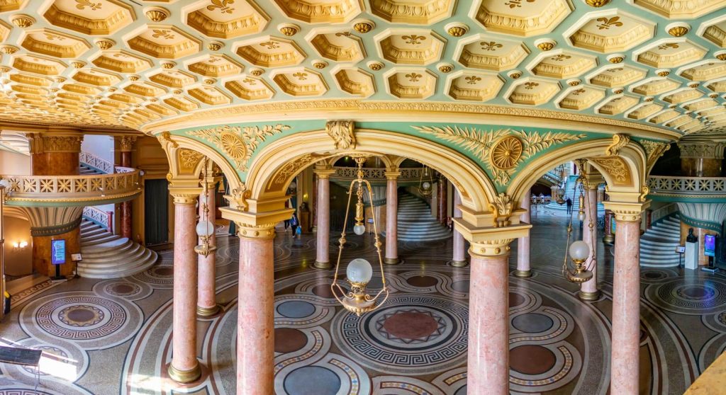 Entrance hall of the Romanian Athenaeum