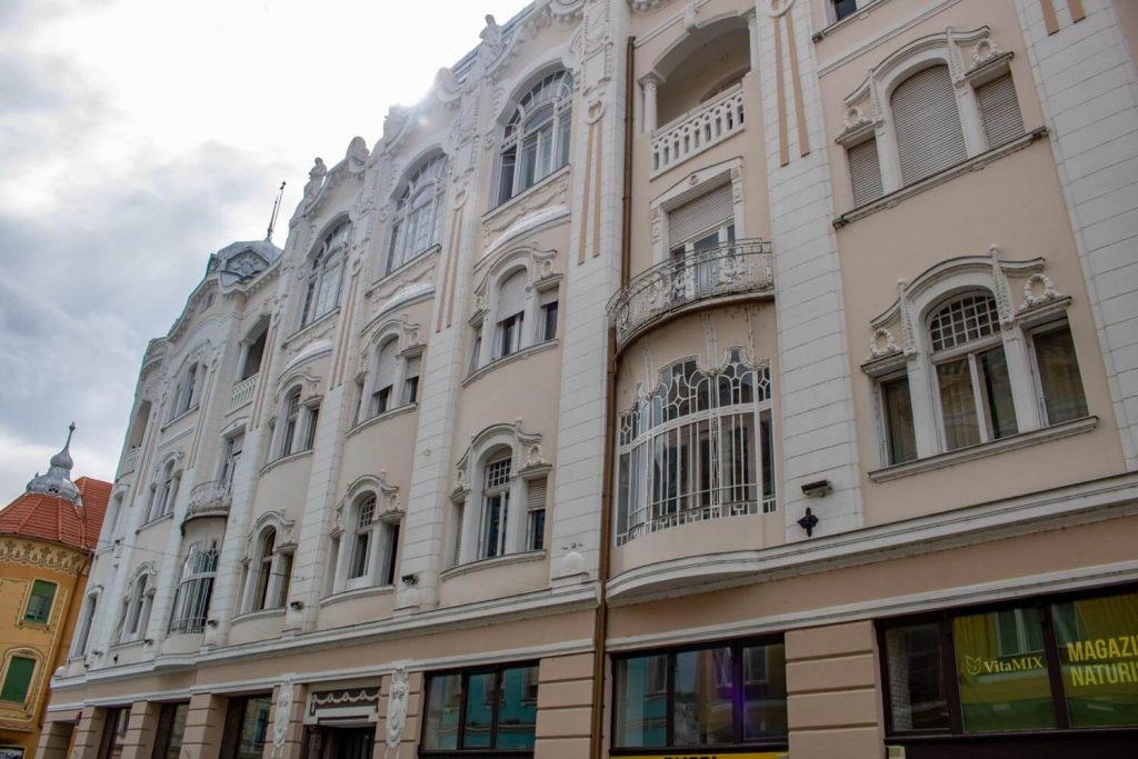 Apollo Palace