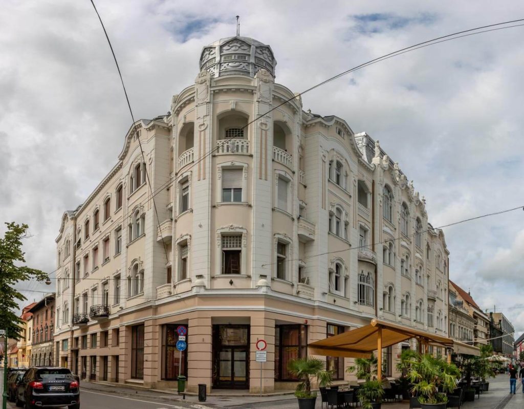 Apollo Palace