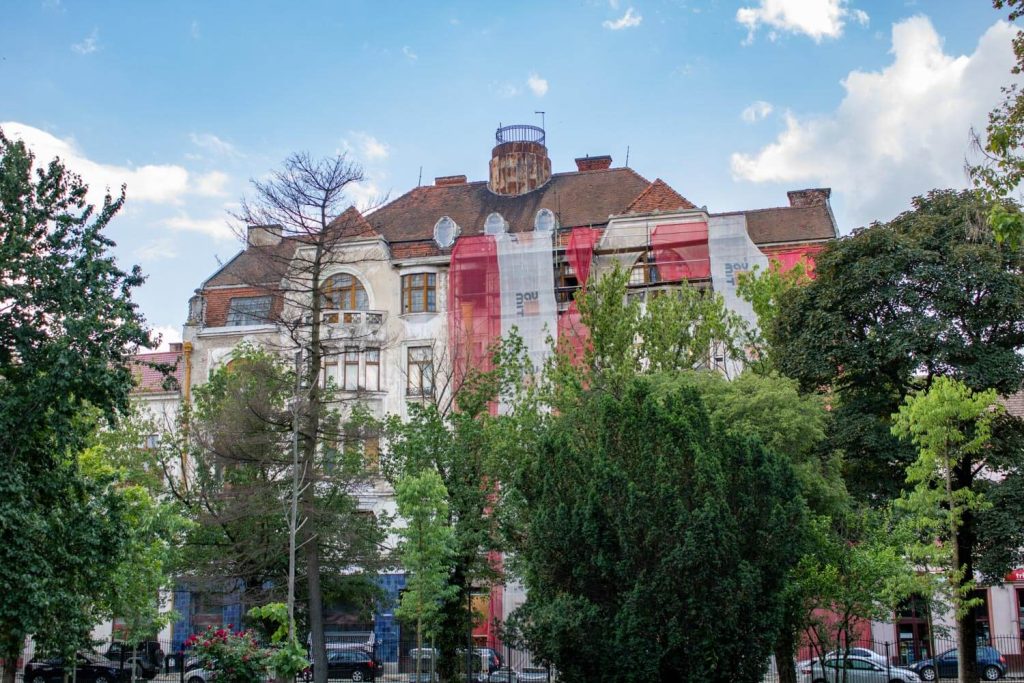Ullmann Palace Ullmann Palace