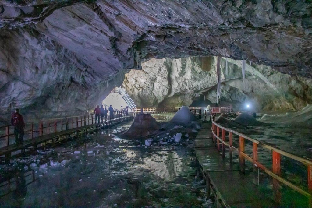 Scărișoara Cave Scărișoara Cave