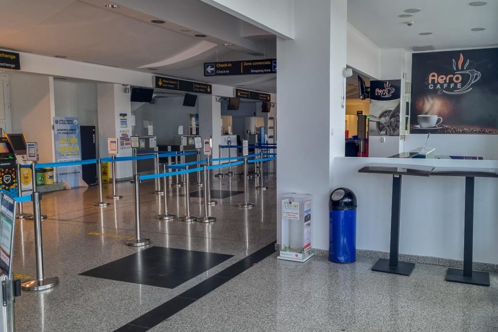 oradea international airport 5 1024x683