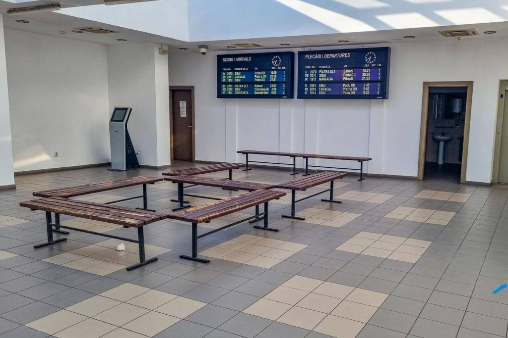 ramnicu valcea train station 2 1024x683