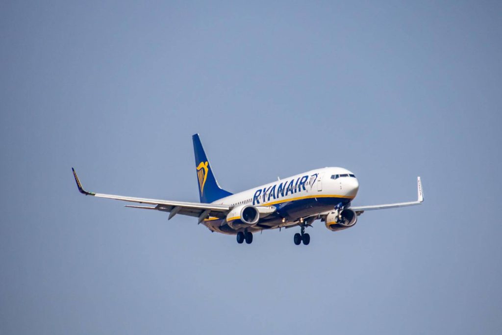 ryanair plane 2 1024x683