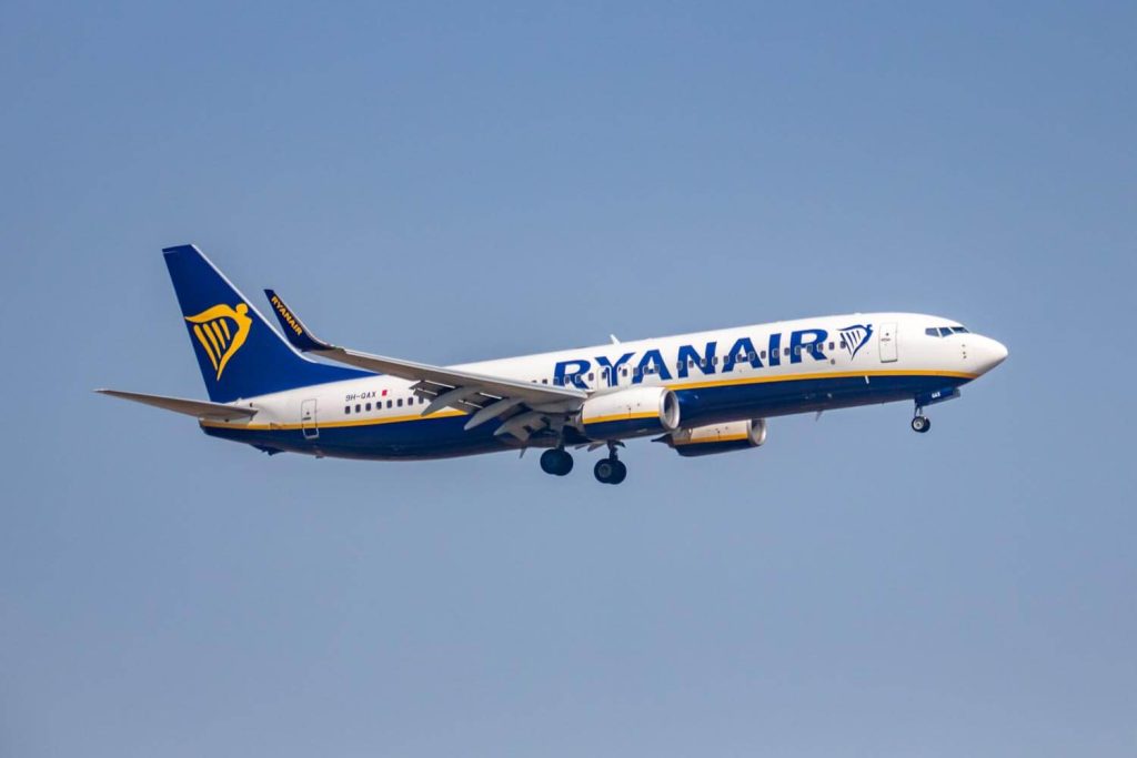 ryanair plane 3 1024x683