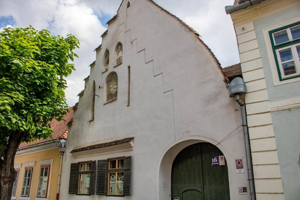 Böbel House