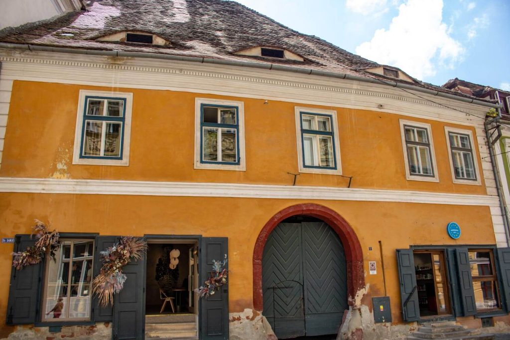 Mövert House