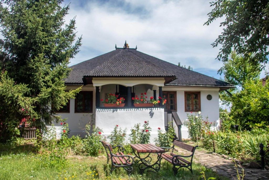 Ciomac-Cantemir House