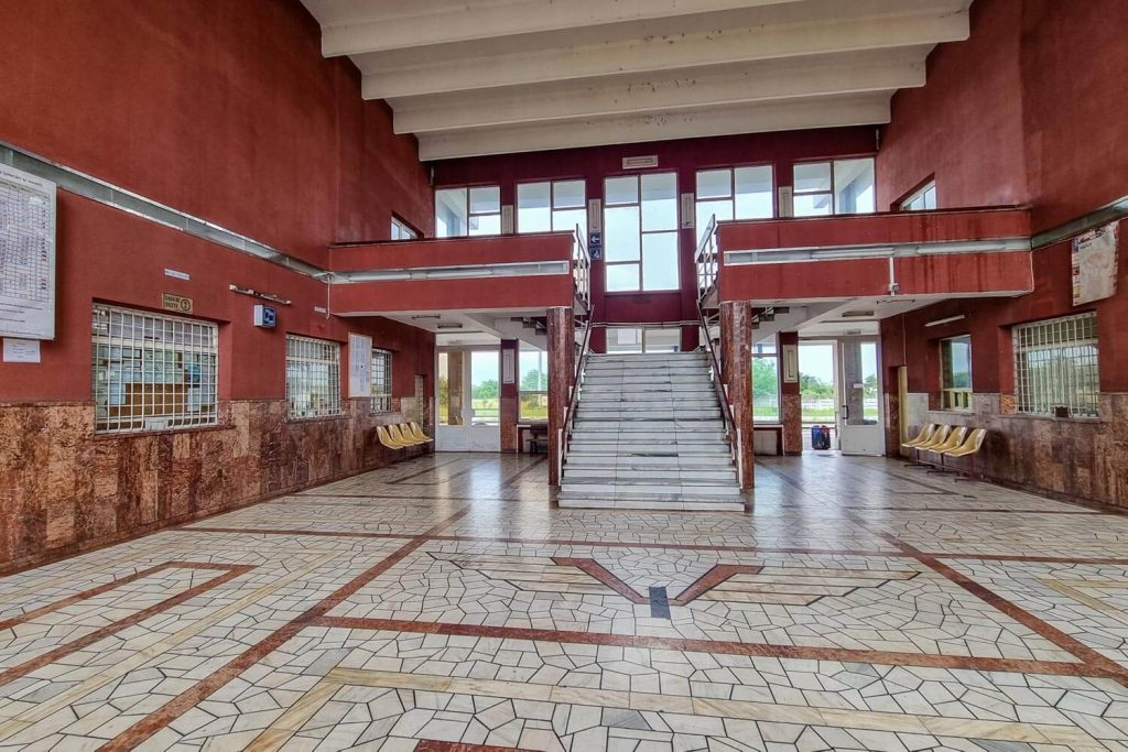 Făgăraș Train Station