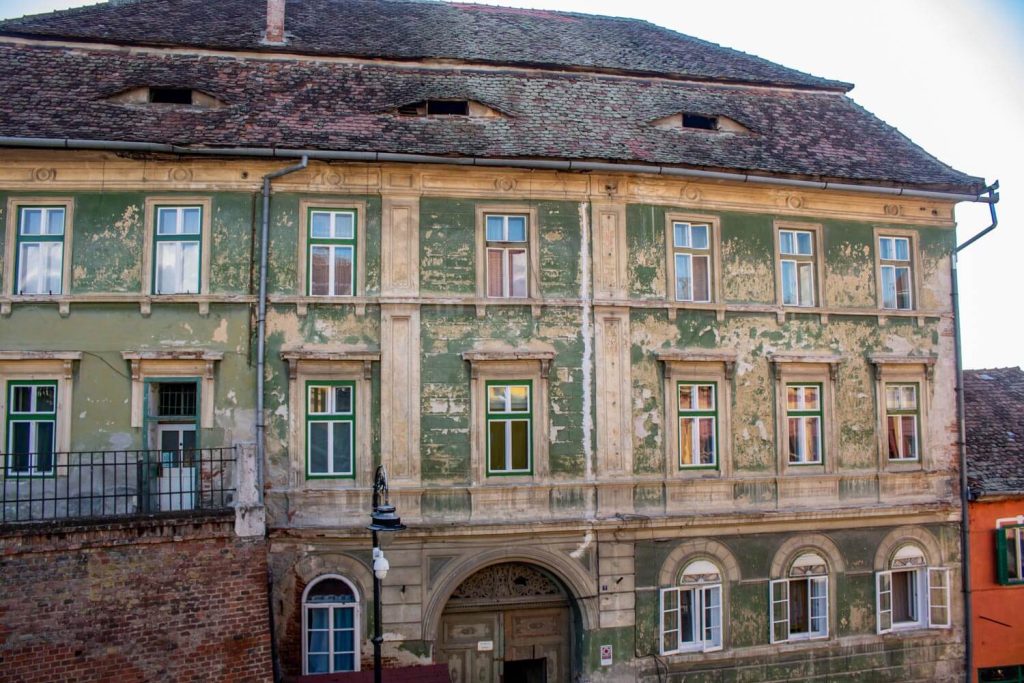 Former Inn To The Hungarian Crown