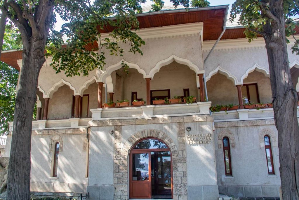 Ion Jalea Sculpture Museum
