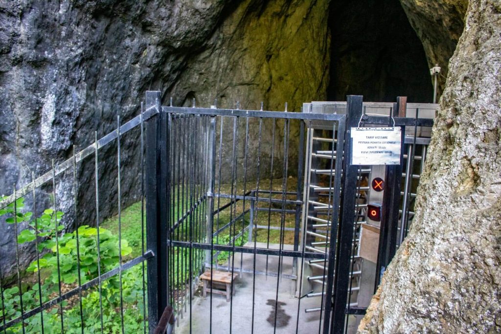 Ionele's Door Cave