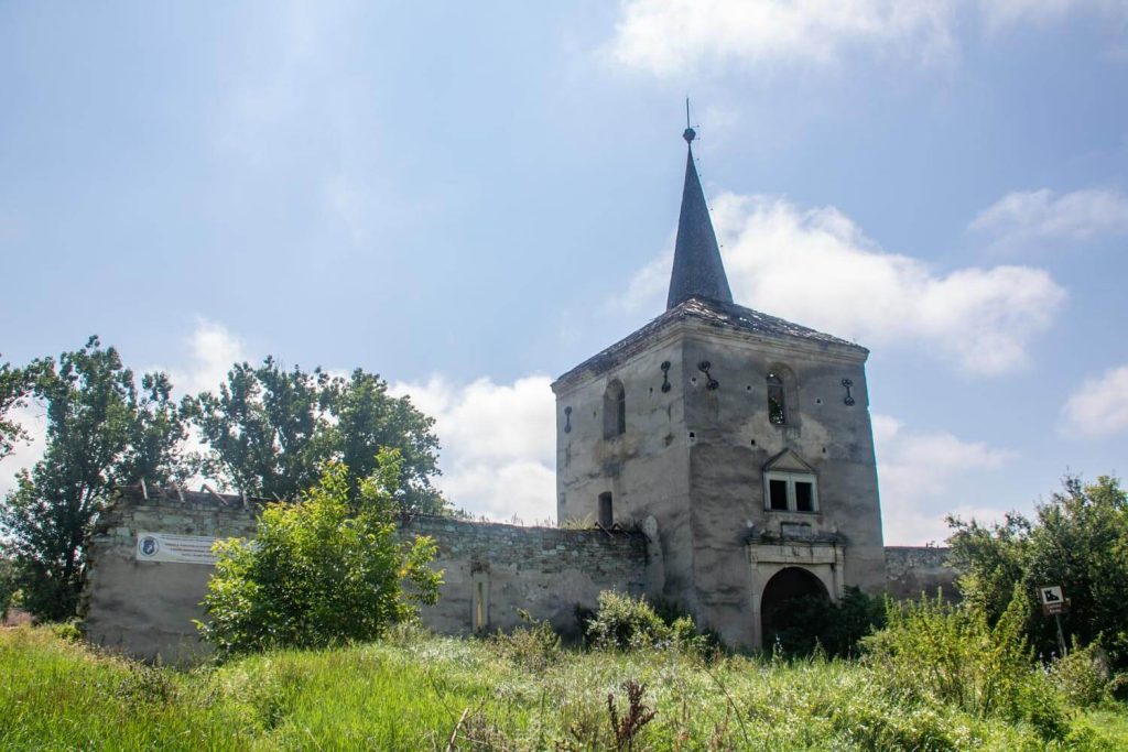 Kornis Castle