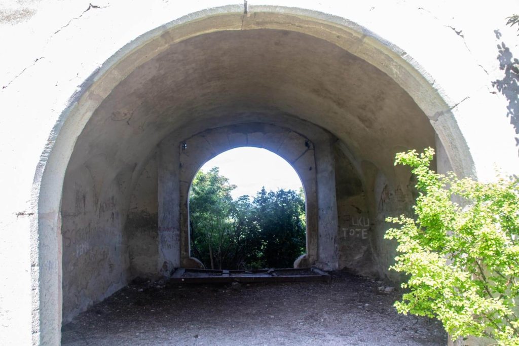 Kornis Castle