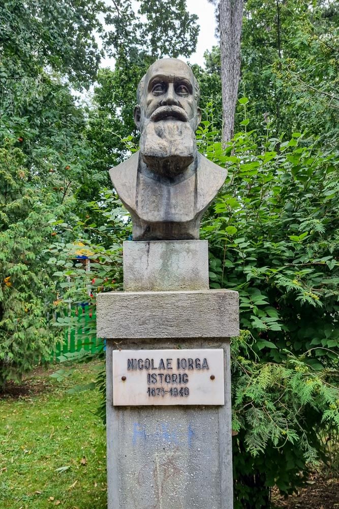 Buste of Nicolai Iorga Buste of Nicolai Iorga