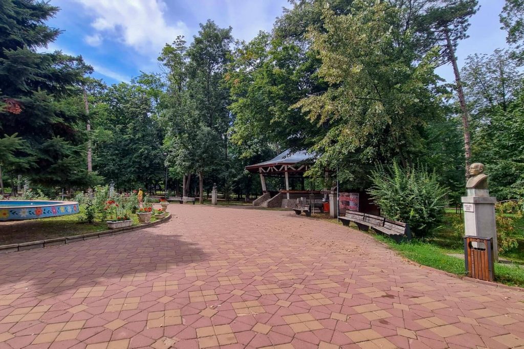 Mihai Eminescu Park Mihai Eminescu Park