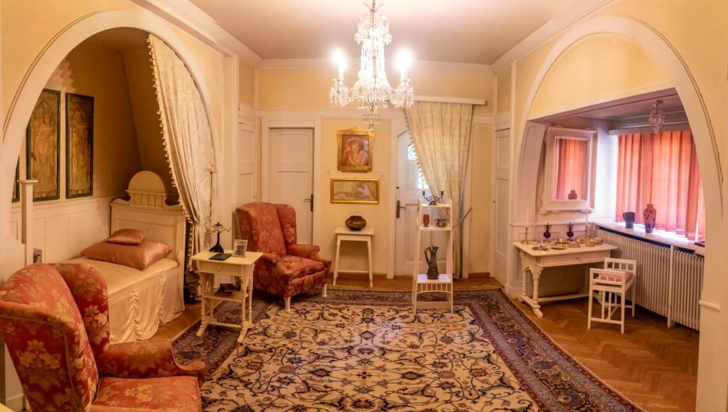 Pelișor Castle