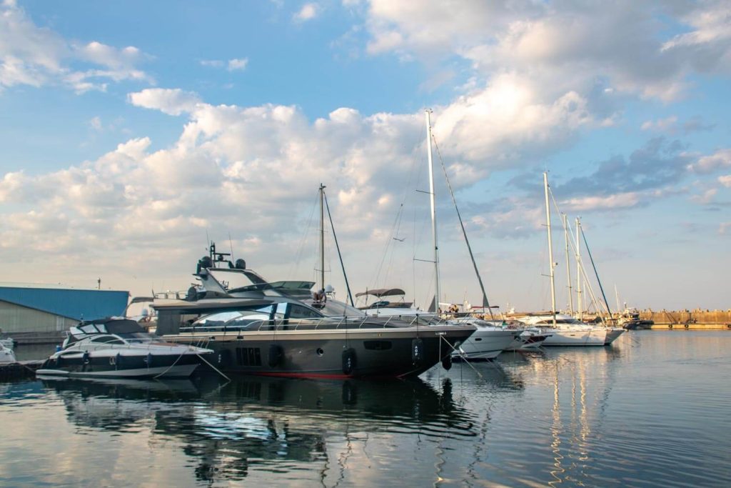 Tomis Port