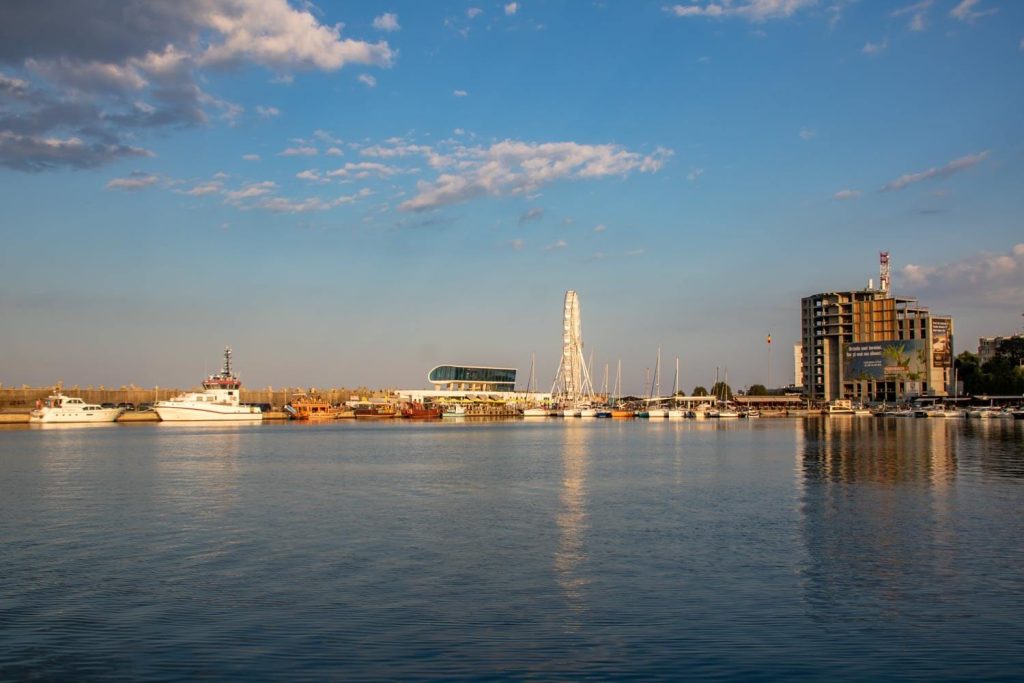 Tomis Port