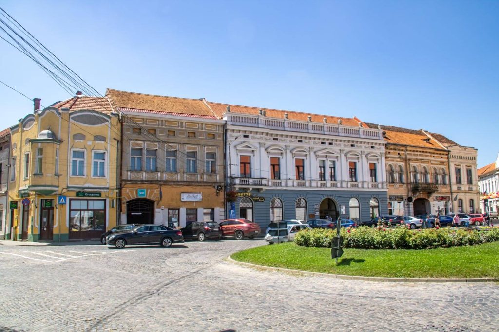aron gabor square targu secuiesc 5 1024x683