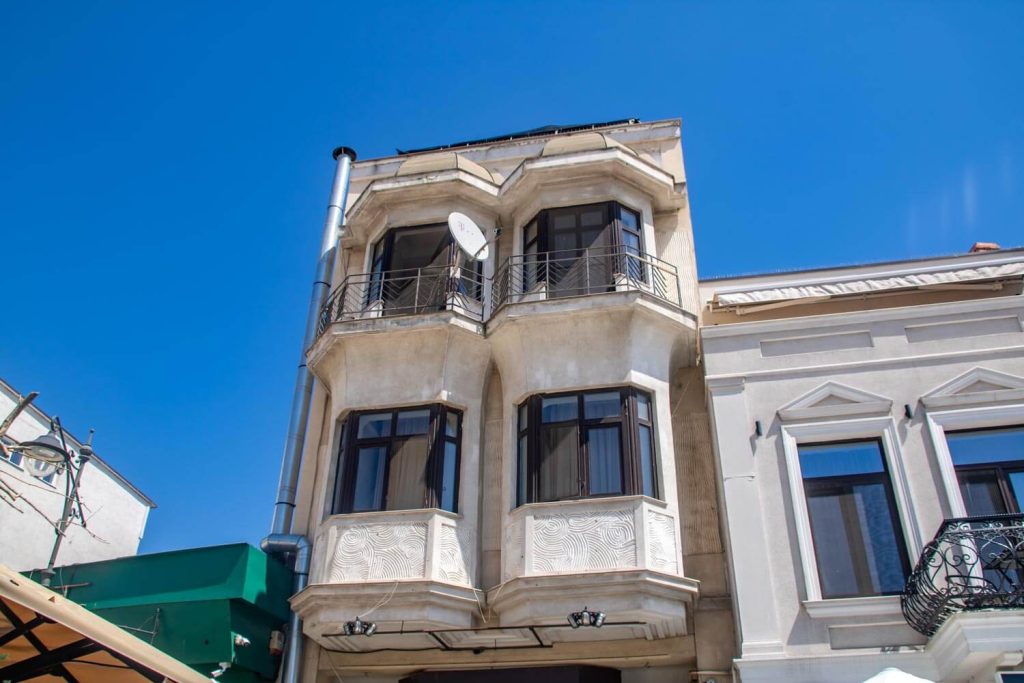 Bow Window House Bow Window House
