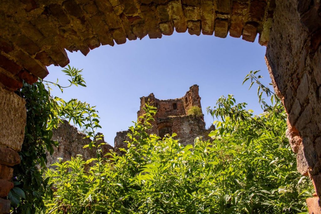 Lónyai Castle