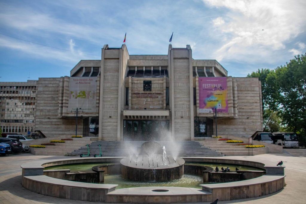 Luceafărul Theater