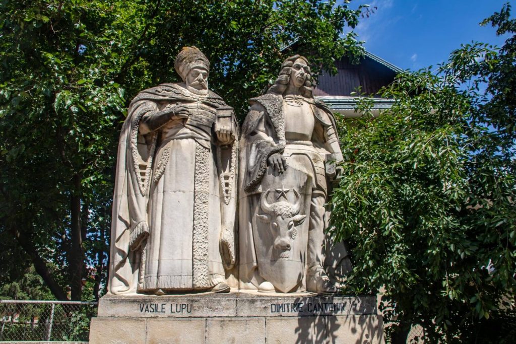Monument of The Voivodes of Iași