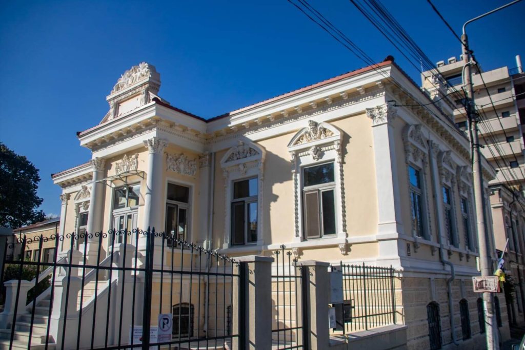 Motomancea House