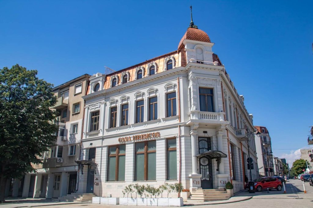 Ovid Square Ovid Square