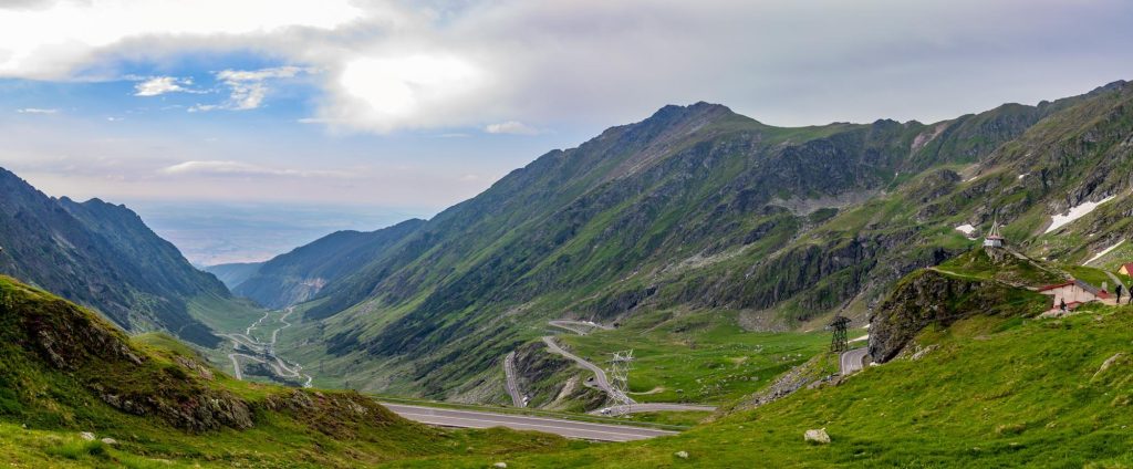 Transfăgărășan viewpoint at Lake Bâlea Transfăgărășan viewpoint at Lake Bâlea