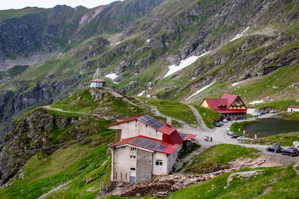 Transfăgărășan viewpoint at Lake Bâlea Transfăgărășan viewpoint at Lake Bâlea