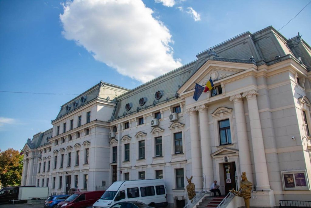 Vasile Alecsandri National Theater