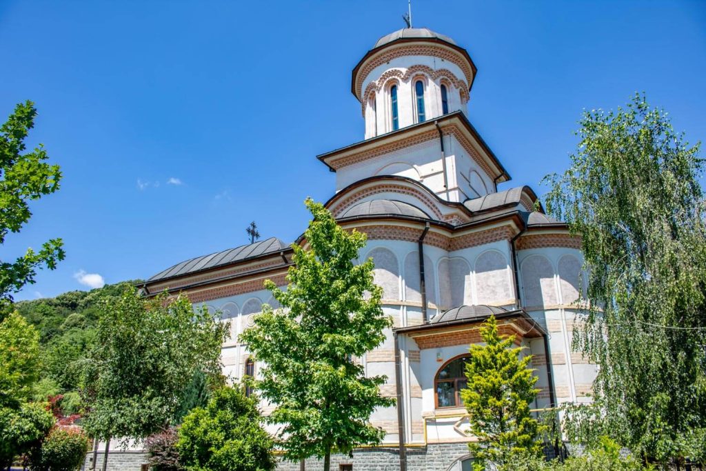 Troianu Hermitage