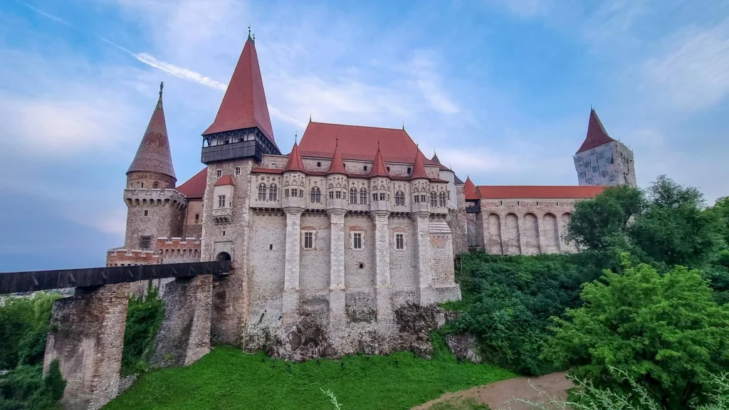 corvin castle hunedoara 3 1024x576