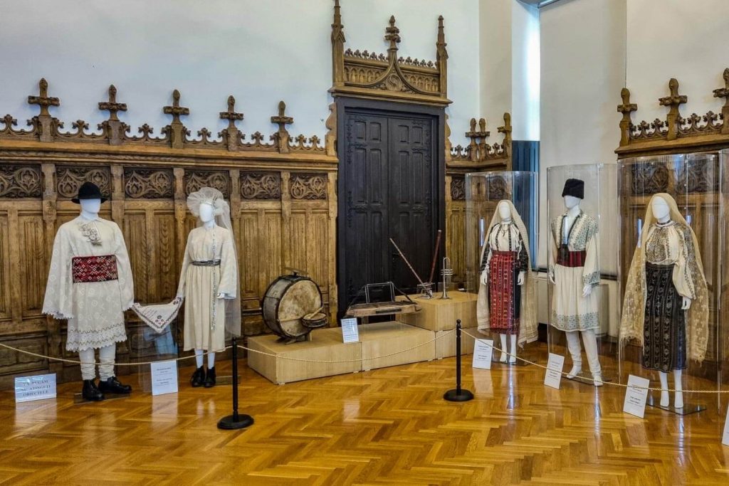 ethnographic museum of moldavia iasi 7 1024x683
