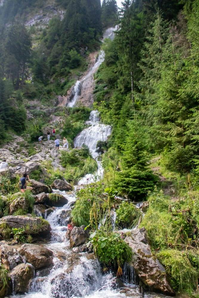 horses waterfall 13 1